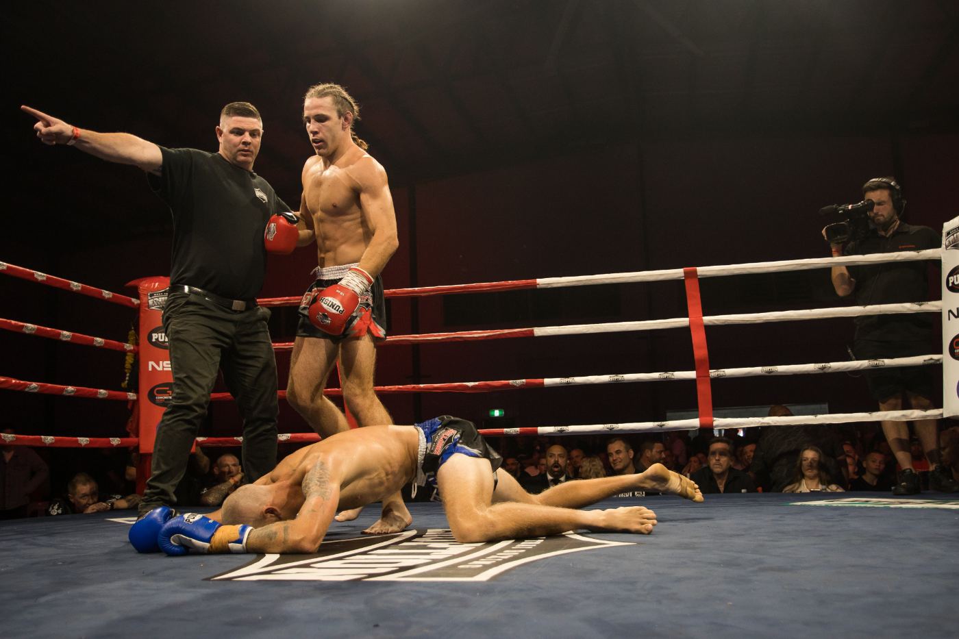 Jayden Eynaud fight photo